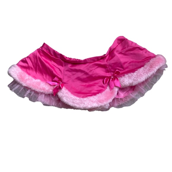 Victoria's Secret PINK satin Santa Mini Skirt Sexy Llittle things with fur trim
